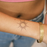 Tatouage Ornement de Soleil