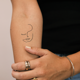 Tatouage Clin d'œil abstrait