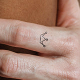 Tatouage de couronne abstraite