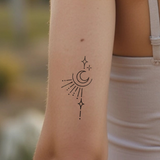 Tatouage Petite Lune, Étoiles et Soleil