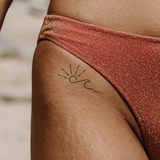 Tatouage Soleil avec Vague