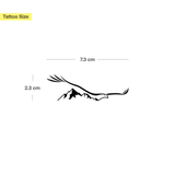 Montagnes avec tatouage d'aigle