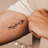 Tatouage flèches et cercles