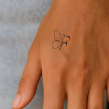Tatouage papillon avec initiales (A-Z)