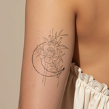 Tatouage Grande Lune avec Fleurs
