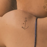 Tatouage d'ancre à une ligne