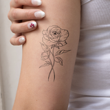 Tatouage de fleur de naissance rose de juin