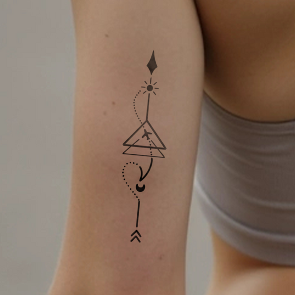 Tatouage Avion, Soleil, Lune et Flèche