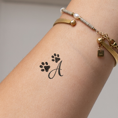 Tatouage pattes avec initiales (A-Z)