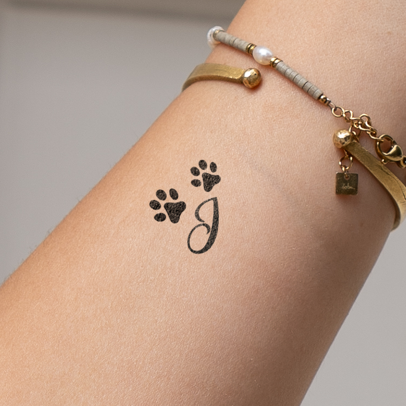 Tatouage pattes avec initiales (A-Z)