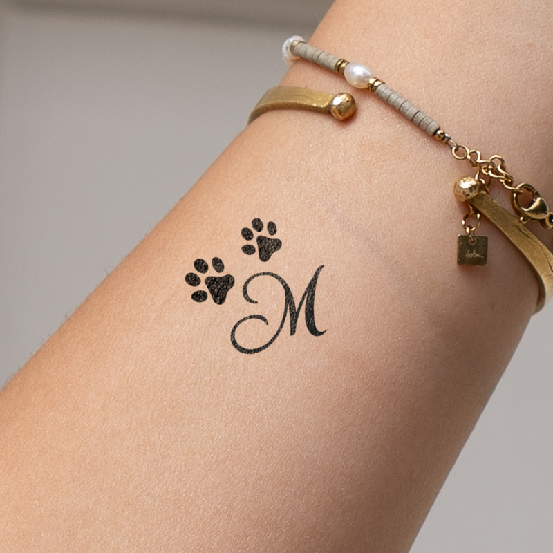 Tatouage pattes avec initiales (A-Z)