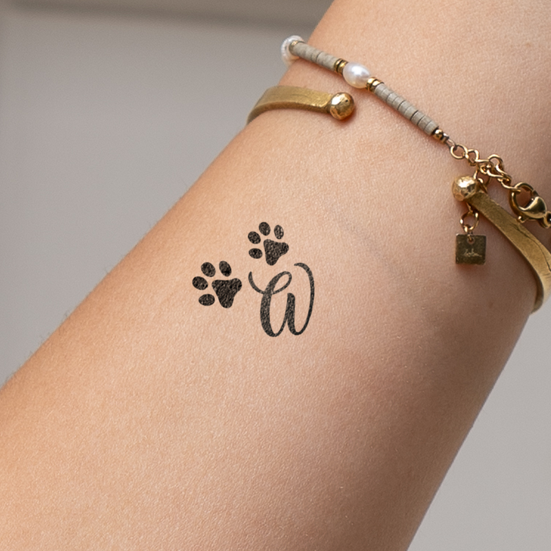 Tatouage pattes avec initiales (A-Z)