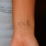 Tatouage infini avec initiales (A-Z)