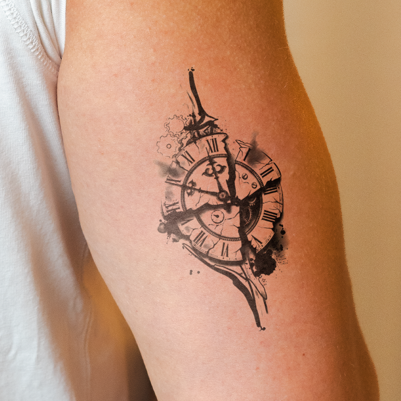 Tatouage Horloge cassée